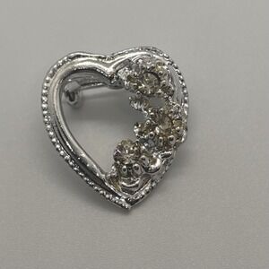 Heart Brooch Silvertone Rhinestone Flower Embellishment Pin Jewelry Accessory